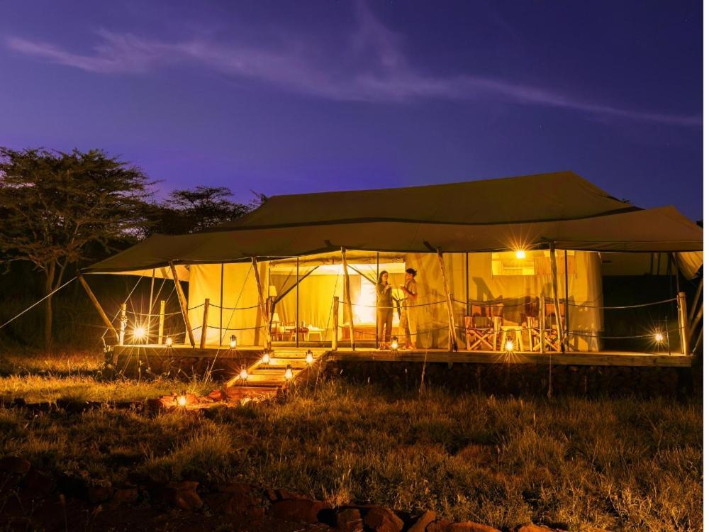 Serengeti Kifaru Tented Lodge Mugumu Eksteriør bilde